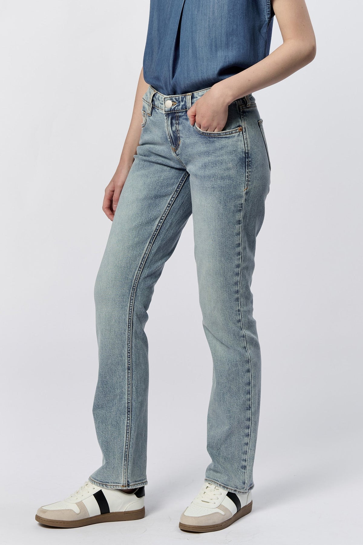 Playback Mid Low Rise Slim Straight Jean