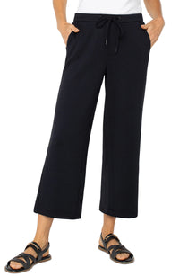 Pull-On Wide Leg Crop