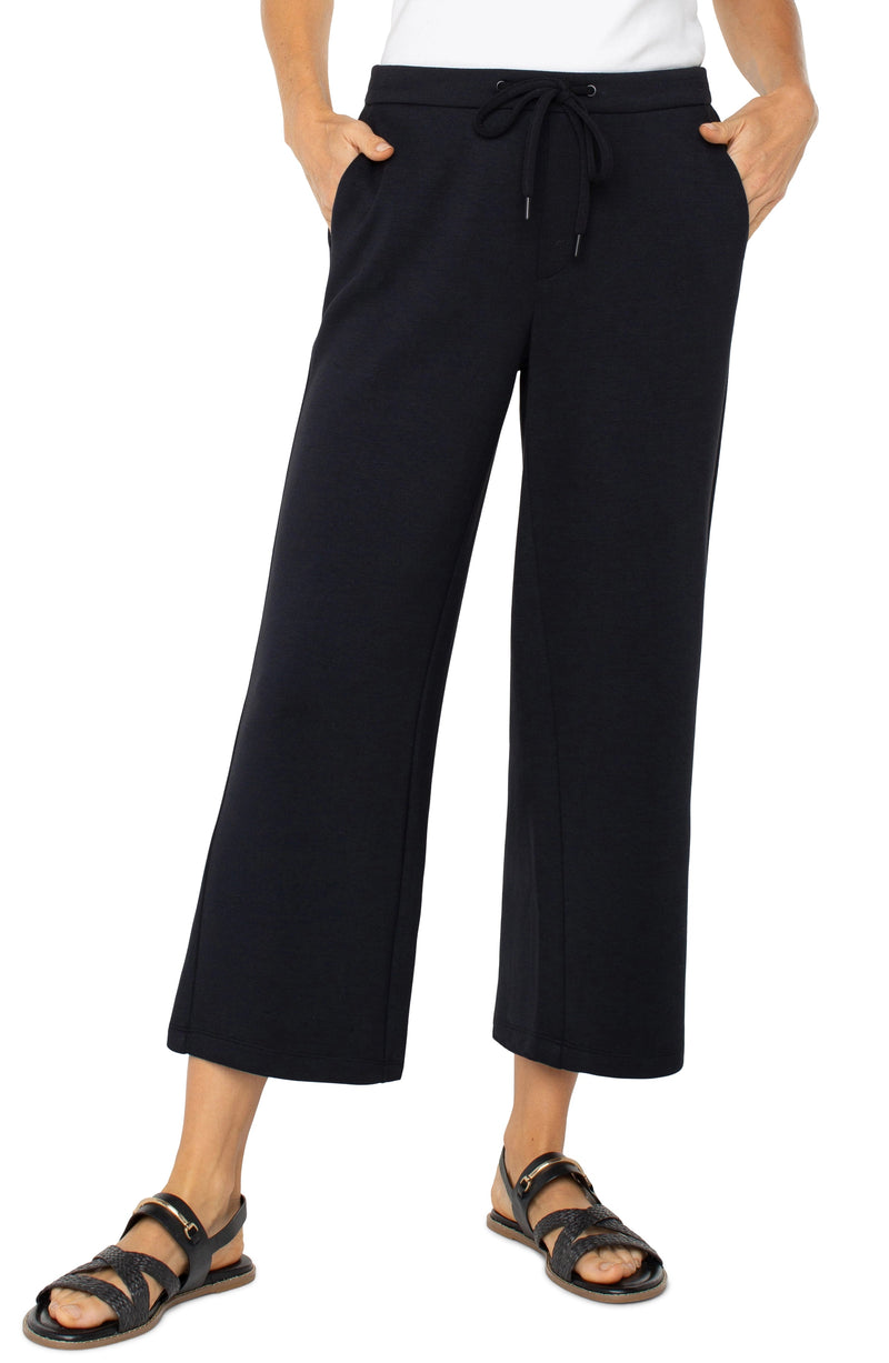 Pull-On Wide Leg Crop