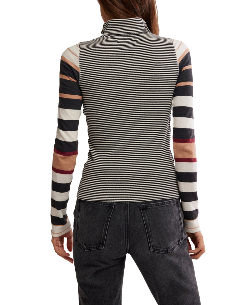 Avery Zip Up