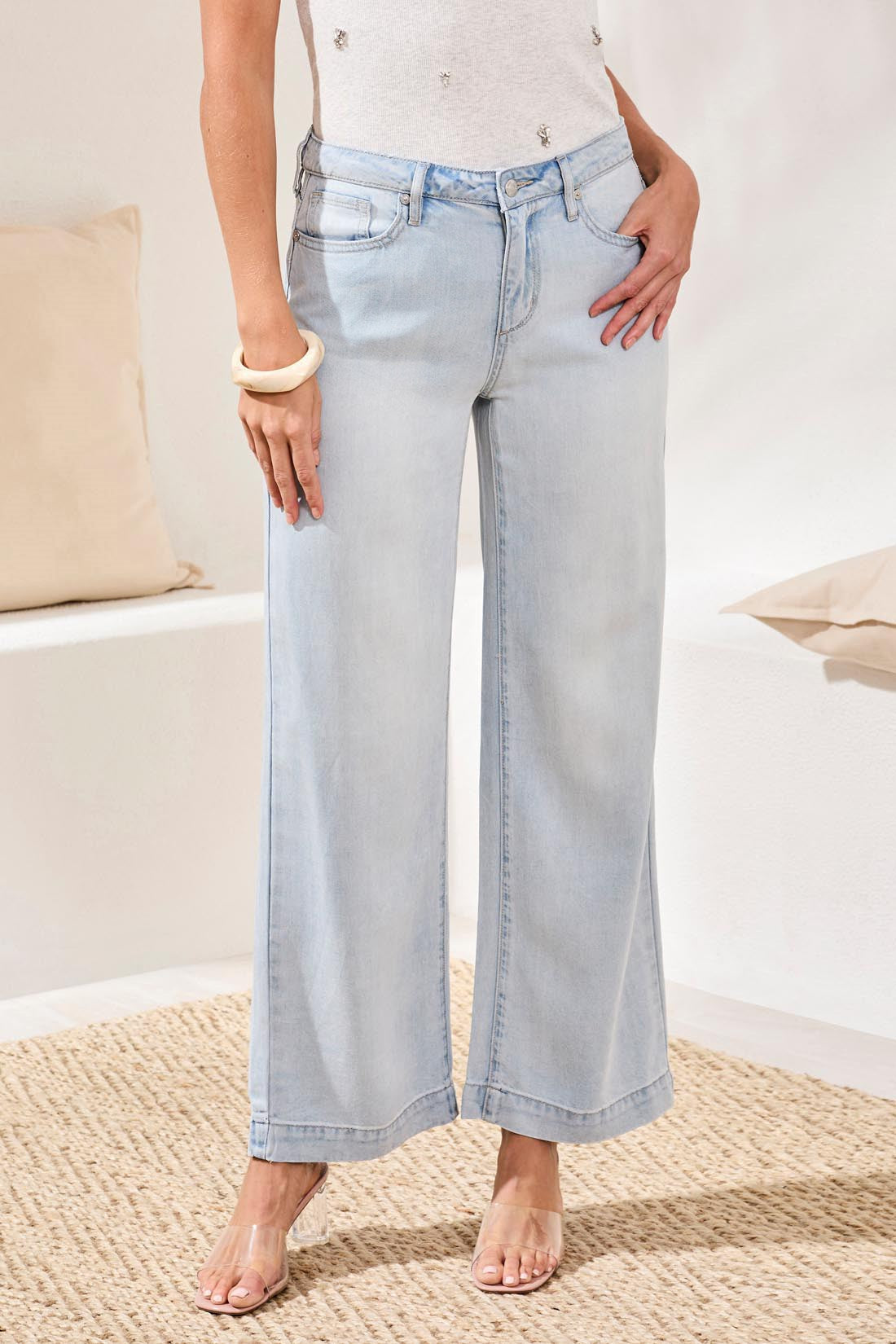 Audrey Wide Leg Hugging Jeans