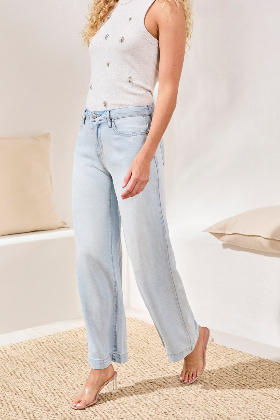 Audrey Wide Leg Hugging Jeans